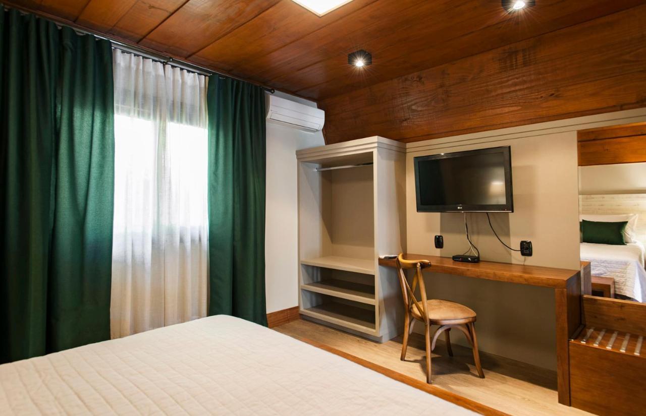 Hotel Fioreze Chales Грамаду Экстерьер фото