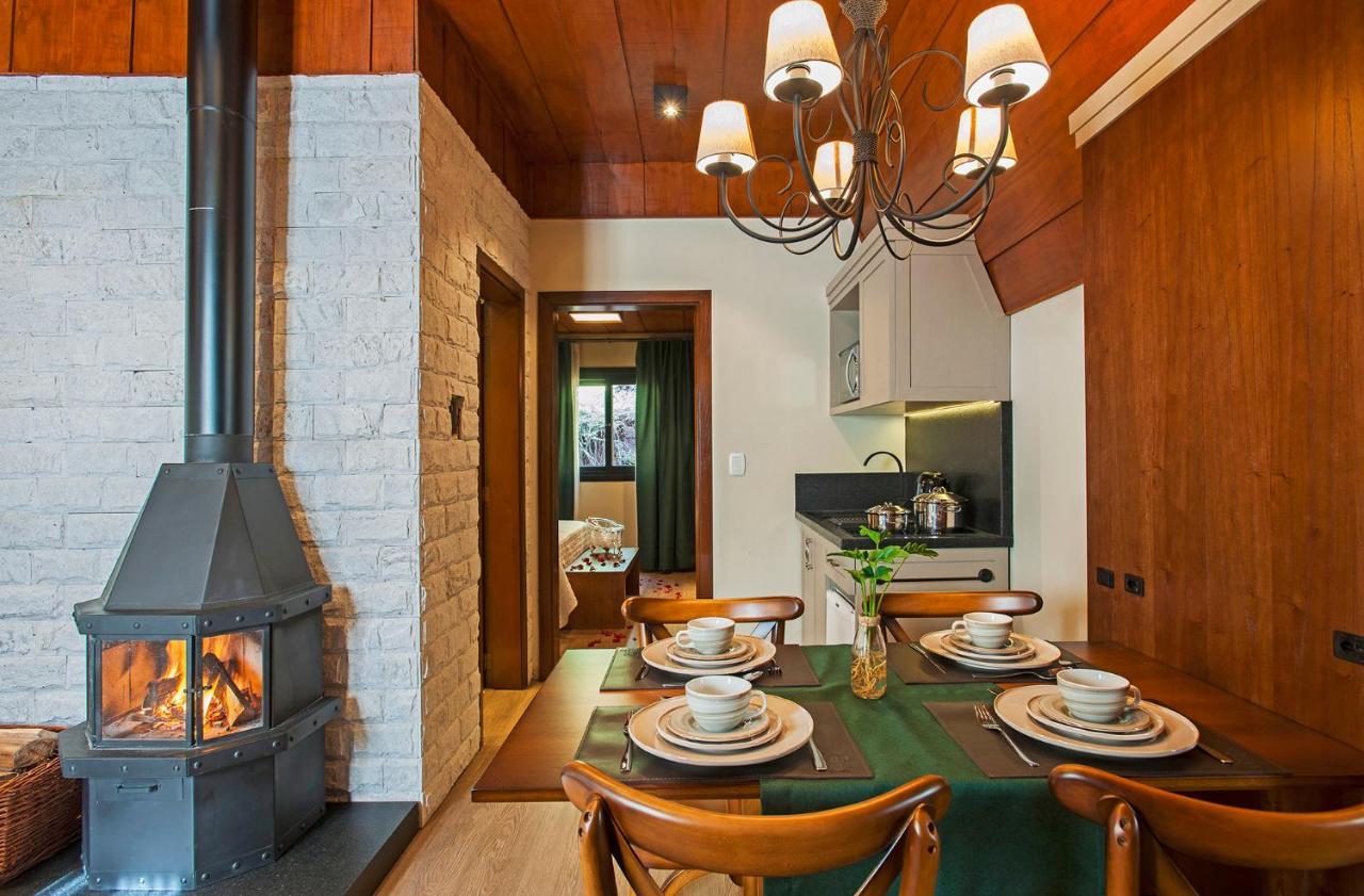 Hotel Fioreze Chales Грамаду Экстерьер фото