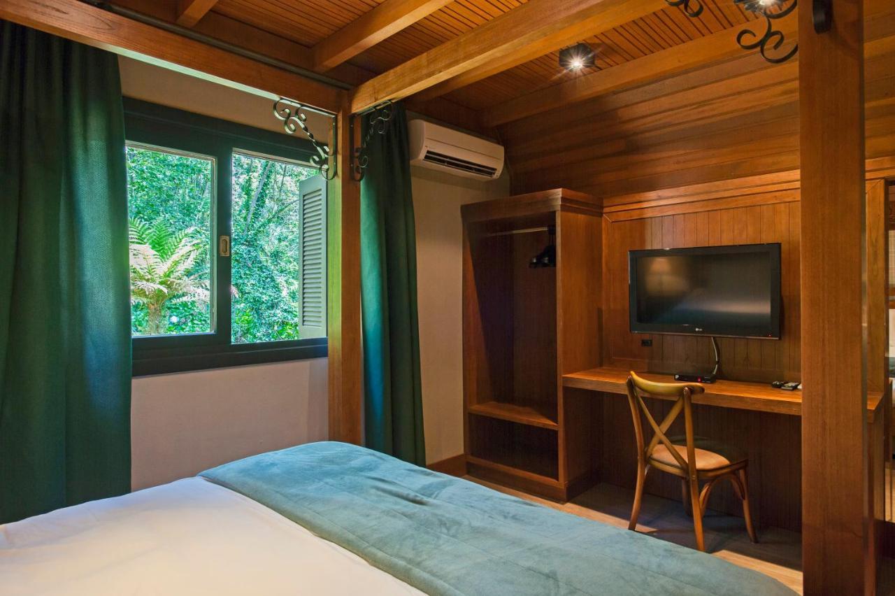 Hotel Fioreze Chales Грамаду Экстерьер фото