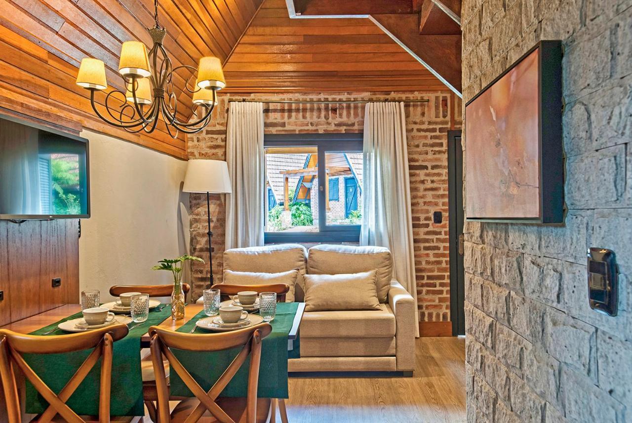 Hotel Fioreze Chales Грамаду Экстерьер фото